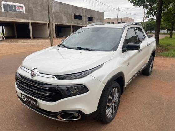 FIAT TORO 2.0 16V TURBO DIESEL VOLCANO 4WD AT9